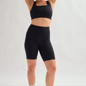 NEW Girlfriend Collective Black Women's High-Waisted Biker Compression Shorts